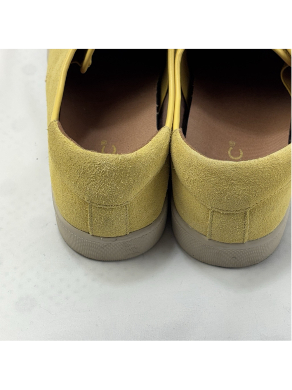 Vionic Women's Yellow Suede Sneakers Sz 8 Orthotic Arch Support Casual Shoes - Picture 6 of 9